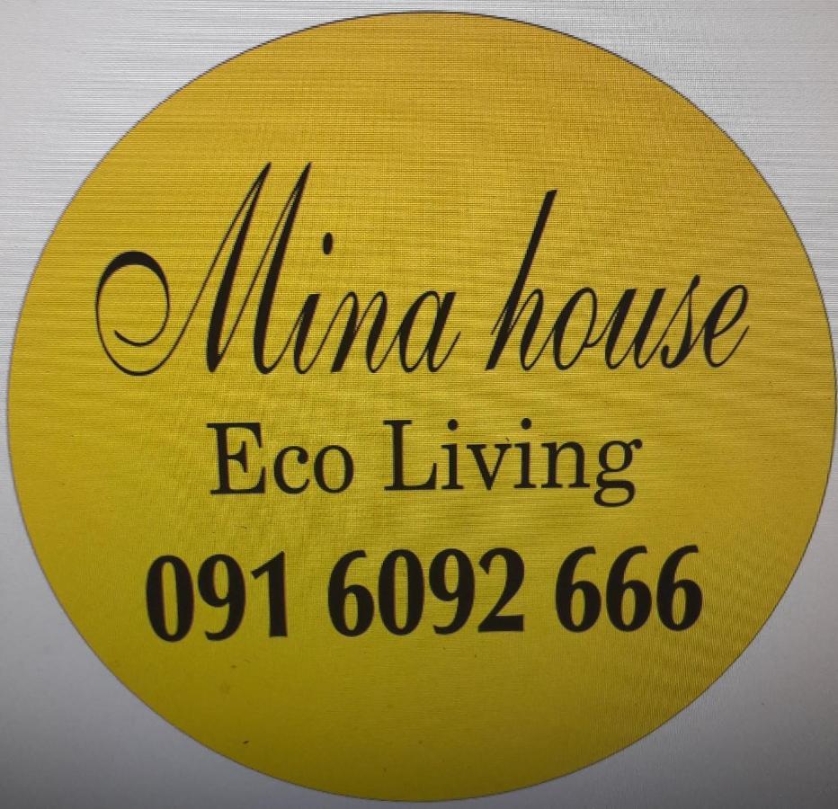 Mina Cafe & Stay Quan Lan Ngoại thất bức ảnh