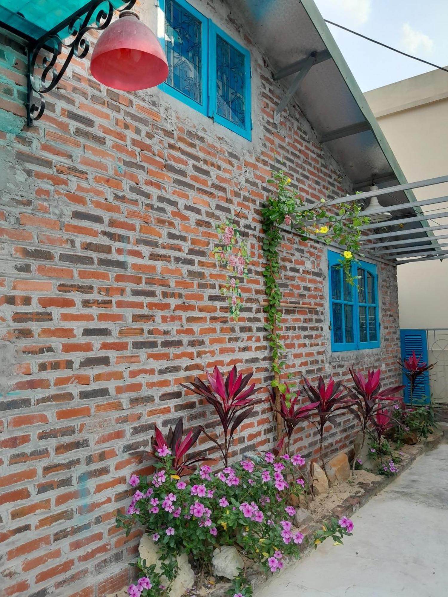 Mina Cafe & Stay Quan Lan Ngoại thất bức ảnh