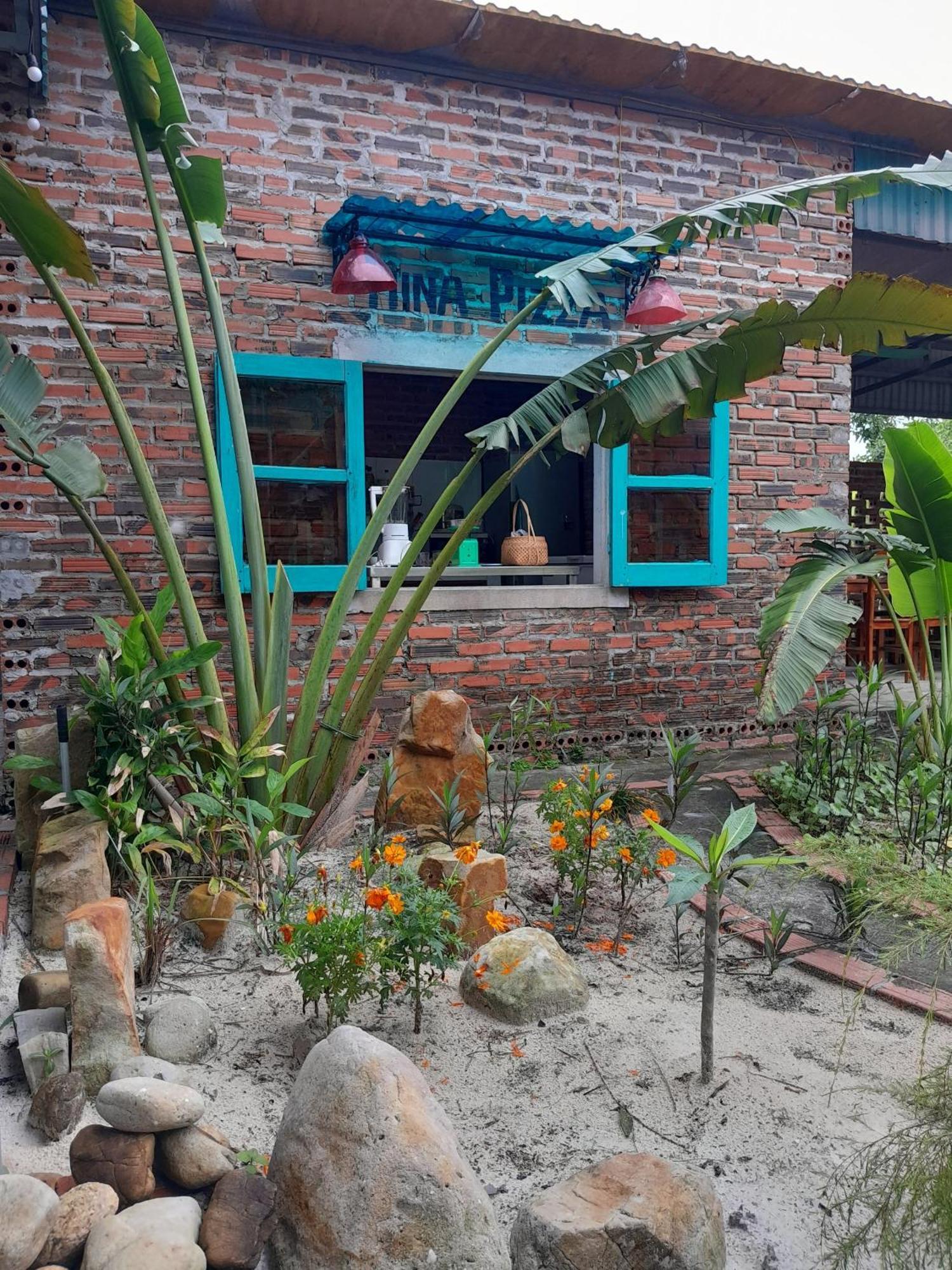 Mina Cafe & Stay Quan Lan Ngoại thất bức ảnh